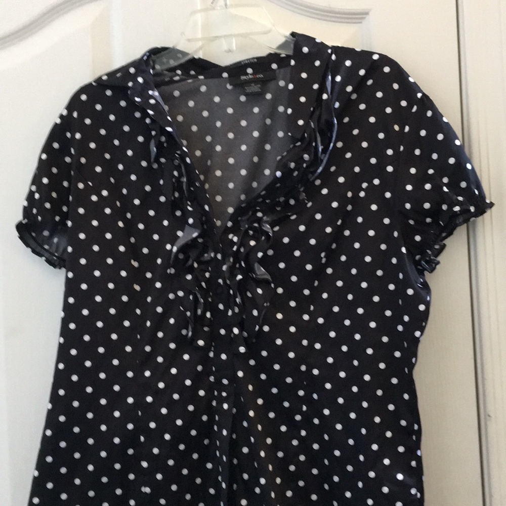 FINAL MARKDOWN Style & co. Ruffle front blouse 14